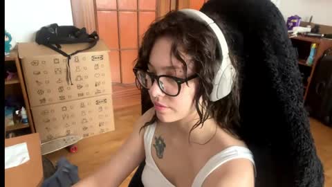 Loly online show from 3, 6, 2026