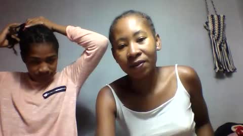 Snapshot of faiqua95 chatting on 8, 4, 2026 faiqua95 online show from 8, 4, 2026