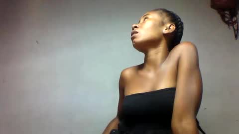 Snapshot of faiqua95 chatting on 12, 4, 2026 faiqua95 online show from 12, 4, 2026