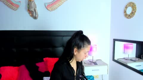 Snapshot of fairy_natalye chatting on 4, 4, 2026 Natalye online show from 4, 4, 2026