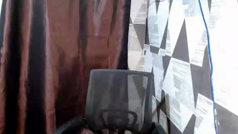Snapshot of fairy_tinesxx69 chatting on 17, 10, 2025 fairy_tinesxx69 online show from 17, 10, 2025