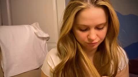 Ilona online show from 24, 10, 2025