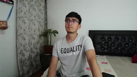 FallGays online show from 28, 9, 2025