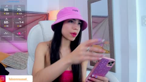 Snapshot of faloonroussel chatting on 7, 1, 2025 Faloon online show from 7, 1, 2025