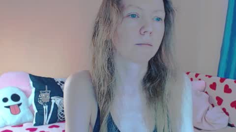 Snapshot of fanatka chatting on 25, 3, 2026 BUNNYGal online show from 25, 3, 2026