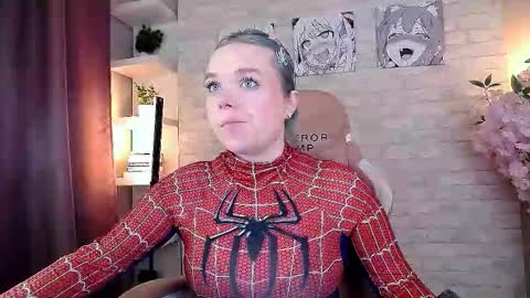 Snapshot of fancybella chatting on 19, 10, 2025 Bella online show from 19, 10, 2025