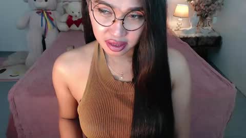 Snapshot of fancylaylaxx chatting on 5, 2, 2025 Layla online show from 5, 2, 2025