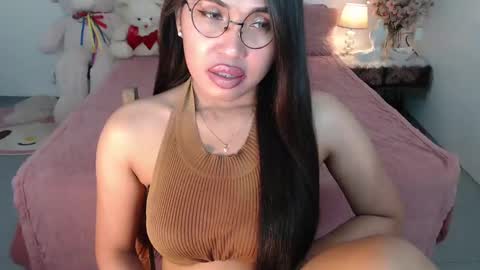 Snapshot of fancylaylaxx chatting on 6, 2, 2025 Layla online show from 6, 2, 2025