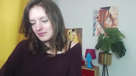 Nadine online show from 12, 11, 2025