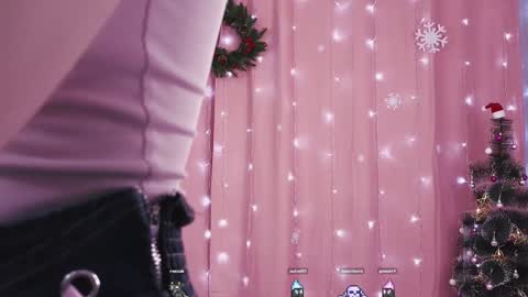 Snapshot of fannygales chatting on 23, 12, 2024 Kim online show from 23, 12, 2024