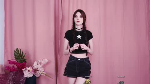 Snapshot of fannygales chatting on 17, 1, 2025 Kim online show from 17, 1, 2025