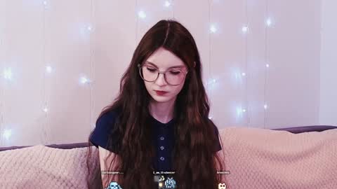 Snapshot of fannygales chatting on 18, 1, 2025 Kim online show from 18, 1, 2025