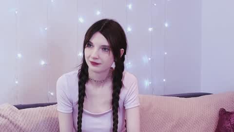 Snapshot of fannygales chatting on 28, 1, 2025 Kim online show from 28, 1, 2025