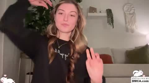 Ella online show from 1, 3, 2025