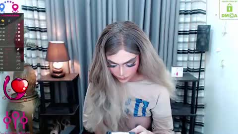 Snapshot of fantasyofsex chatting on 29, 7, 2026 YASI online show from 29, 7, 2026