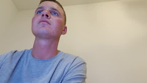 Snapshot of farafonoff chatting on 8, 11, 2025 farafonoff online show from 8, 11, 2025