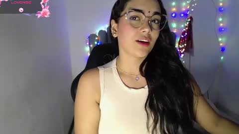 Snapshot of farah_samira chatting on 8, 7, 2026 farah online show from 8, 7, 2026