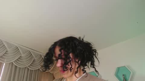 Snapshot of farahh_magdaly chatting on 3, 2, 2026 Farah online show from 3, 2, 2026