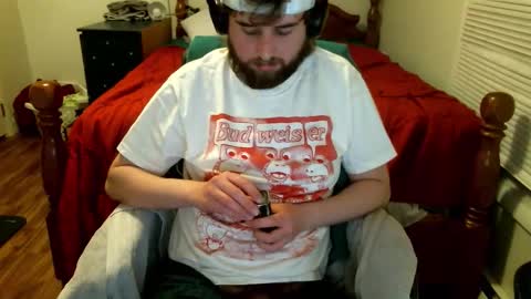 Snapshot of farmboy2398 chatting on 8, 3, 2026 farmboy2398 online show from 8, 3, 2026