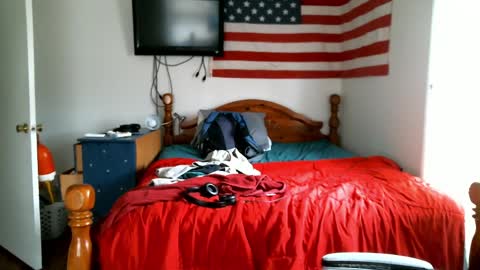 Snapshot of farmboy2398 chatting on 2, 4, 2026 farmboy2398 online show from 2, 4, 2026