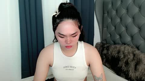 Snapshot of farrahmoanx chatting on 6, 12, 2024 farrahmoanx online show from 6, 12, 2024