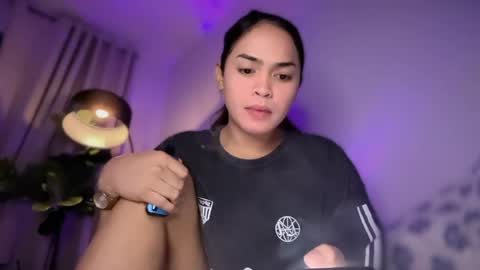 Snapshot of farrahmoanx chatting on 18, 6, 2026 farrahmoanx online show from 18, 6, 2026
