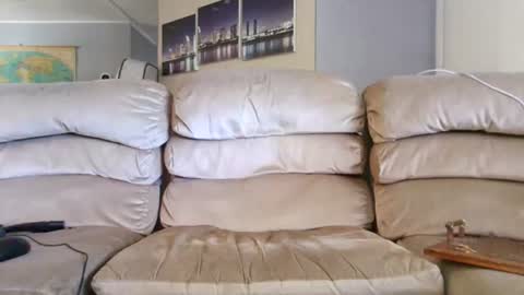 Snapshot of fat_dick_brian chatting on 19, 6, 2026 FATdickBOY online show from 19, 6, 2026