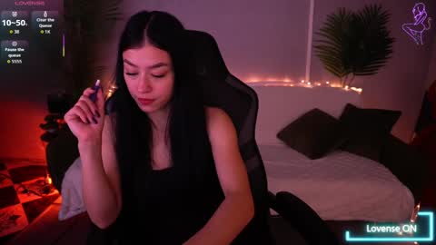 Snapshot of fatalenellie chatting on 7, 4, 2026 Nellie online show from 7, 4, 2026