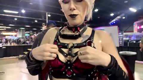 Snapshot of fatalgoth chatting on 10, 4, 2026 Lily Waifu online show from 10, 4, 2026