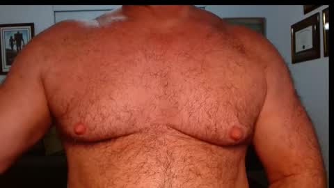 Snapshot of fatboys8705 chatting on 12, 1, 2026 fatboys8705 online show from 12, 1, 2026