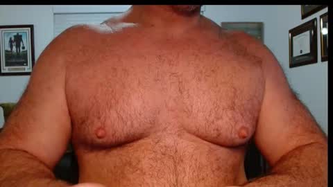 Snapshot of fatboys8705 chatting on 13, 1, 2026 fatboys8705 online show from 13, 1, 2026