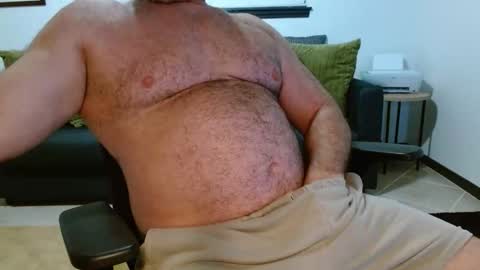 Snapshot of fatboys8705 chatting on 19, 1, 2026 fatboys8705 online show from 19, 1, 2026