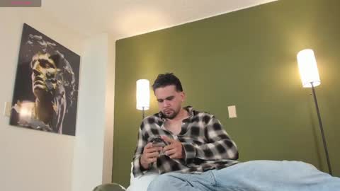 Snapshot of fatdick_1 chatting on 22, 4, 2026 M A T T E O online show from 22, 4, 2026