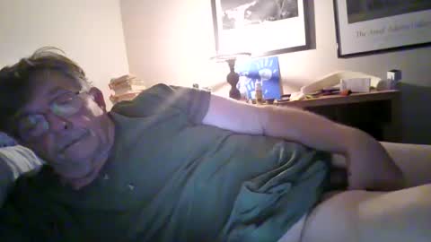 Snapshot of fatdickad chatting on 6, 10, 2025 fatdickad online show from 6, 10, 2025