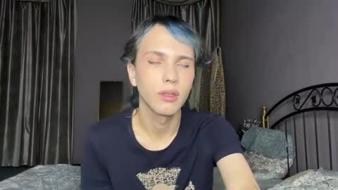 Mark online show from 14, 12, 2025