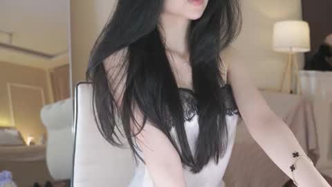 feel_me_00 online show from 17, 10, 2025