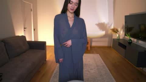 Snapshot of feel_our_vibe chatting on 30, 4, 2026 Daniela online show from 30, 4, 2026