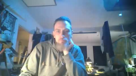 Snapshot of feelfemdom chatting on 30, 10, 2025 feelfemdom online show from 30, 10, 2025