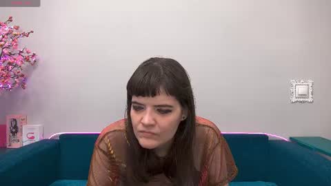 Snapshot of feelsgoodwoman chatting on 5, 7, 2026 Laura online show from 5, 7, 2026