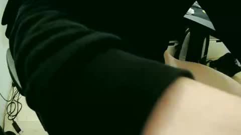 feetlover7878 online show from 8, 1, 2025