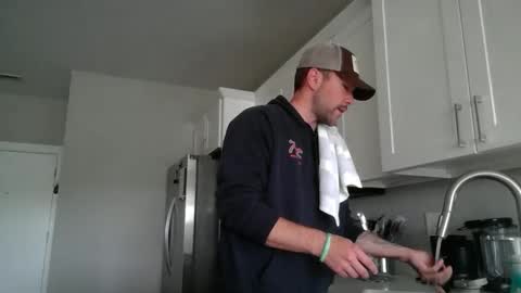 Snapshot of feetlovergh2 chatting on 30, 4, 2026 Ethan Slayher online show from 30, 4, 2026