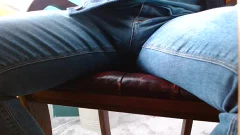 feetpuller2024 online show from 13, 3, 2026