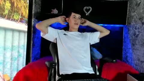 Snapshot of felipe_fiire chatting on 19, 5, 2026 felipe fiire online show from 19, 5, 2026
