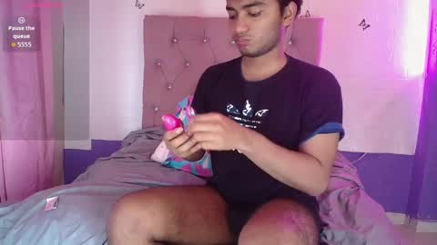 Snapshot of felipecams chatting on 27, 4, 2026 andres felipe benitez online show from 27, 4, 2026