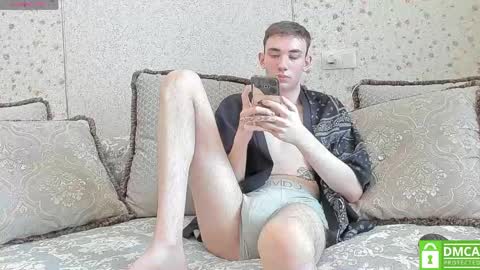 Snapshot of felixcurt69 chatting on 13, 4, 2026 felixcurt online show from 13, 4, 2026