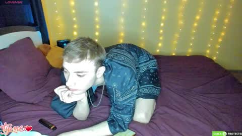 Snapshot of felixcurt69 chatting on 21, 4, 2026 felixcurt online show from 21, 4, 2026