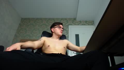 Snapshot of felixstark chatting on 24, 10, 2025 FelixStark online show from 24, 10, 2025