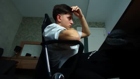 Snapshot of felixstark chatting on 1, 11, 2025 FelixStark online show from 1, 11, 2025