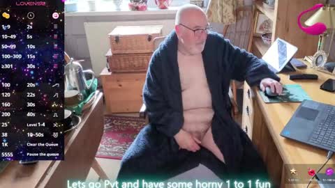 Snapshot of fellainsp8 chatting on 25, 4, 2026 Adam online show from 25, 4, 2026