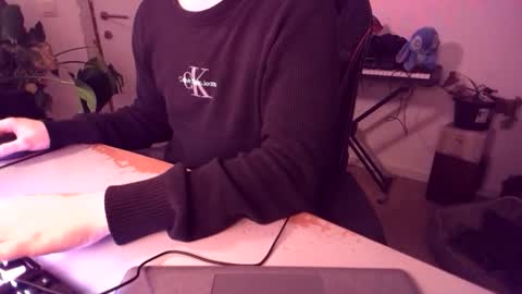 Snapshot of fem_alice_louis_dom chatting on 24, 3, 2026 fem_alice_louis_dom online show from 24, 3, 2026